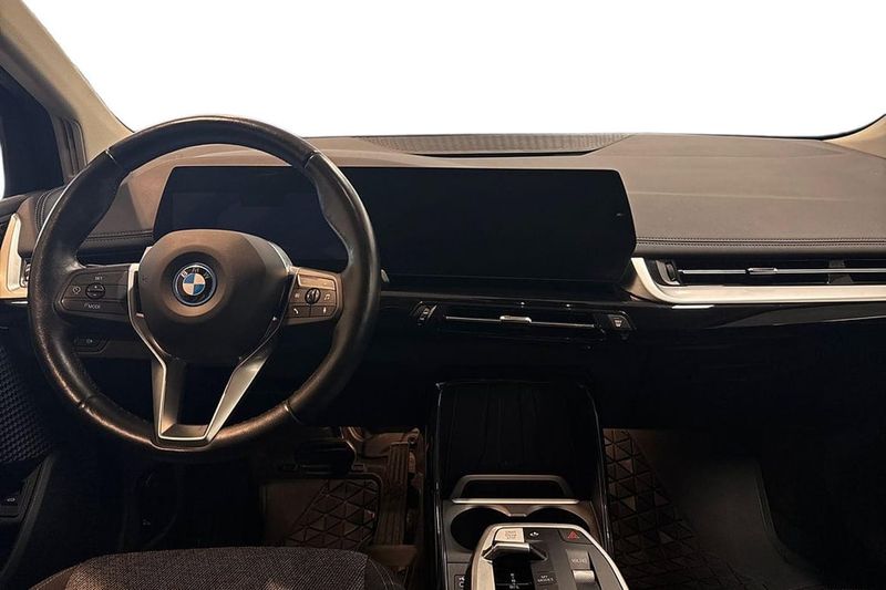 BMW 225 bild 8