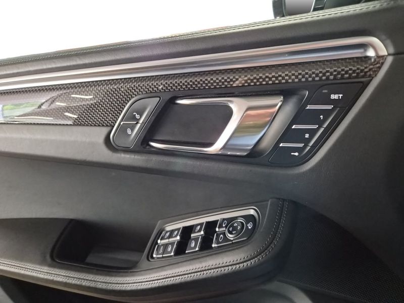 Porsche Macan bild 19