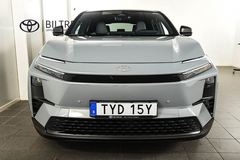 Toyota C-HR+ bild 6