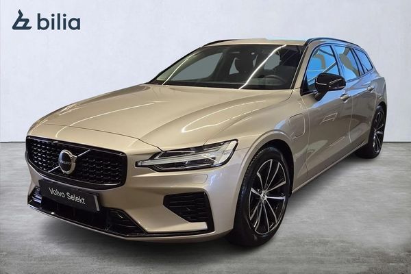 Volvo V60 T6 Plus Dark Edition - 2025