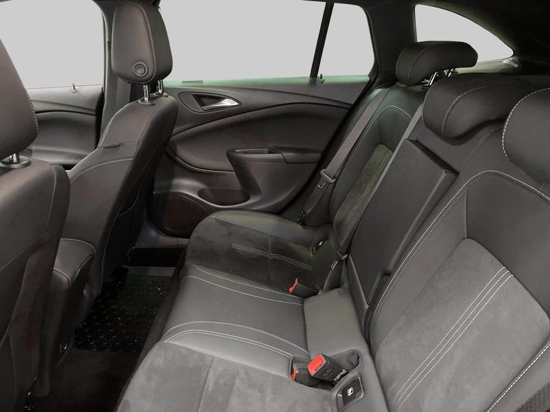 Opel Astra bild 9