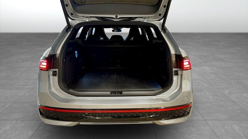 Volkswagen Passat bild 13