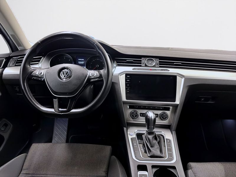 Volkswagen Passat bild 10