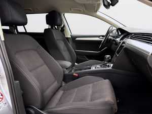 Volkswagen Passat bild 12