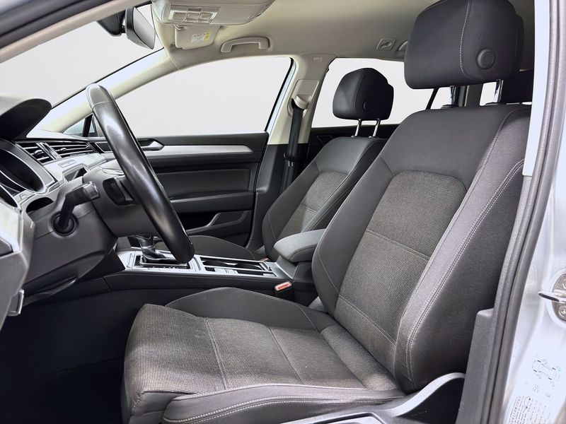 Volkswagen Passat bild 7
