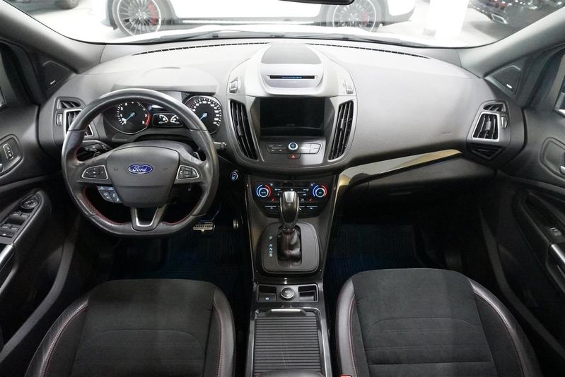 Ford Kuga bild 8