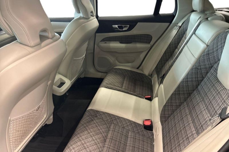 Volvo V60 bild 12