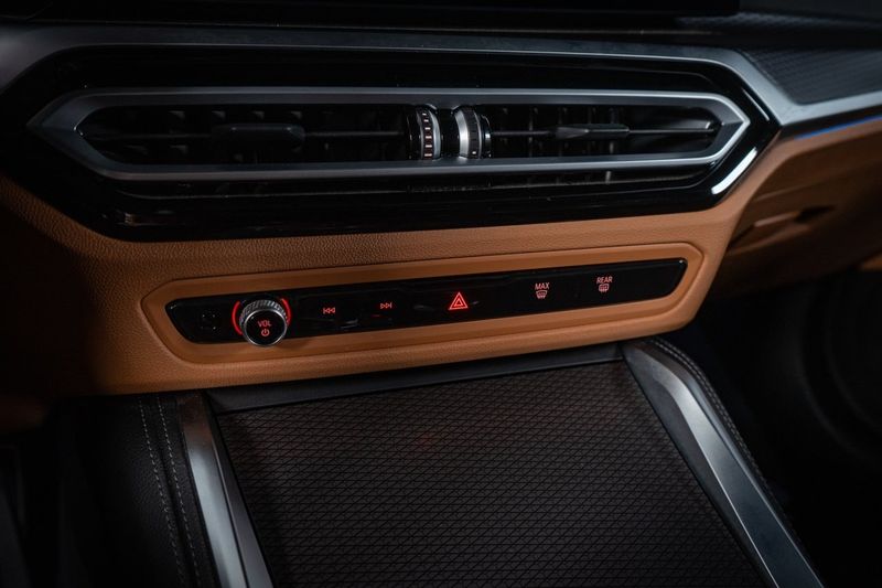 BMW i4 bild 23