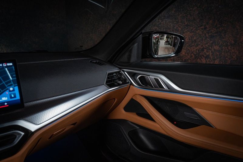 BMW i4 bild 17