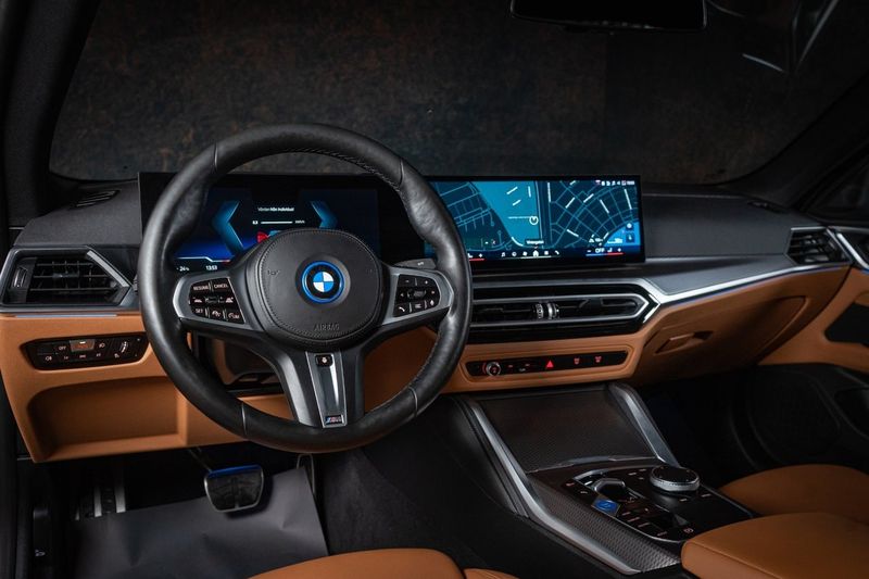 BMW i4 bild 18