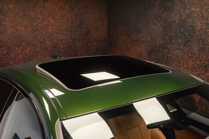 BMW i4 bild 6