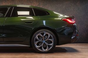 BMW i4 bild 13