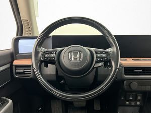 Honda e bild 17