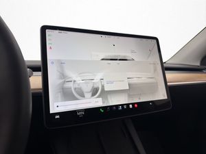 Tesla Model Y bild 19