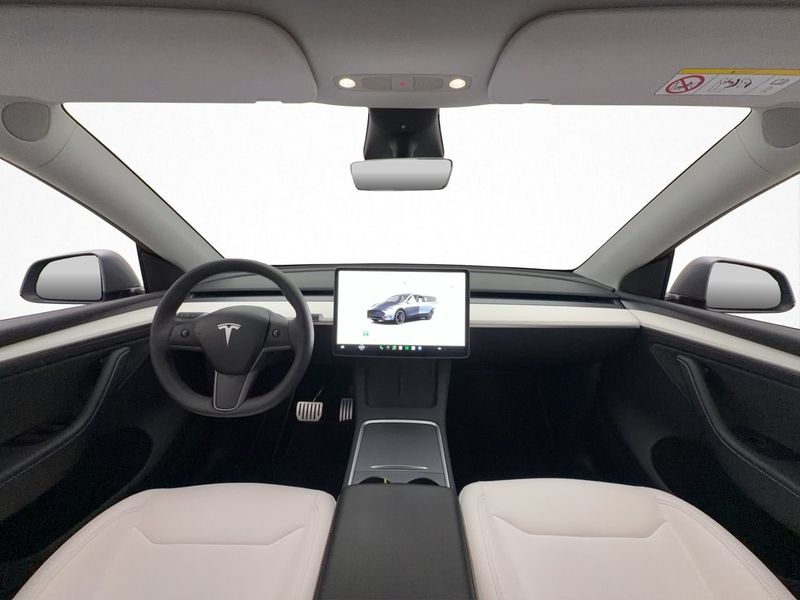 Tesla Model Y bild 12