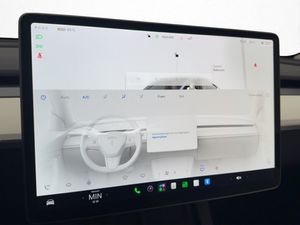 Tesla Model Y bild 23