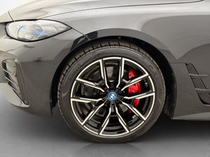 BMW i4 bild 38