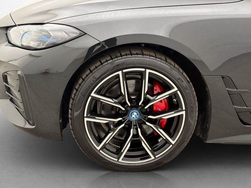 BMW i4 bild 38