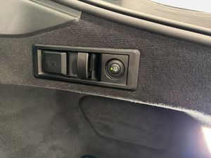BMW i4 bild 35