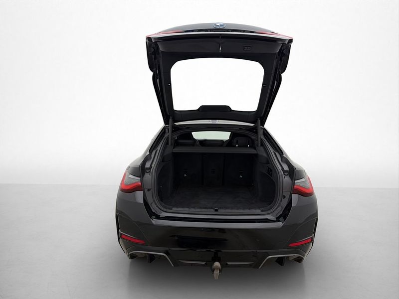BMW i4 bild 34