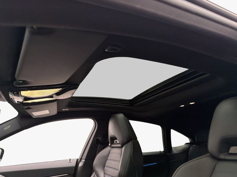 BMW i4 bild 11