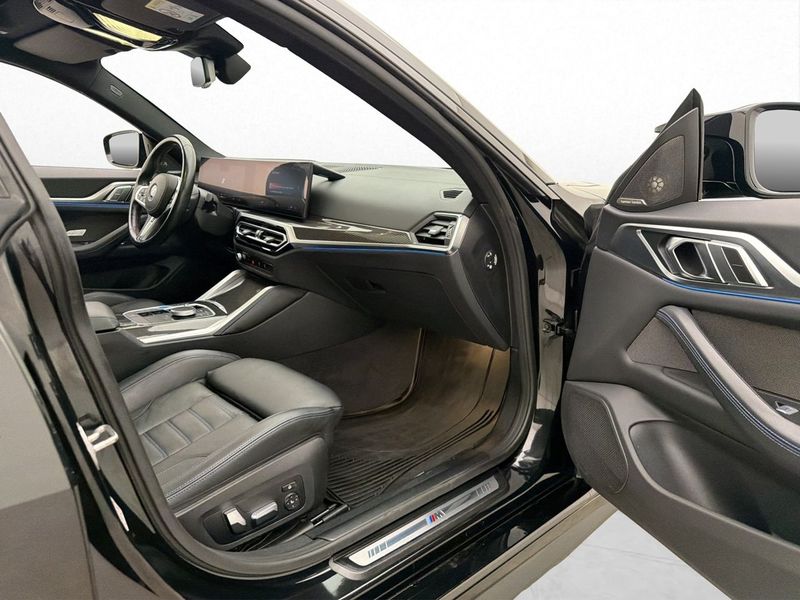 BMW i4 bild 14