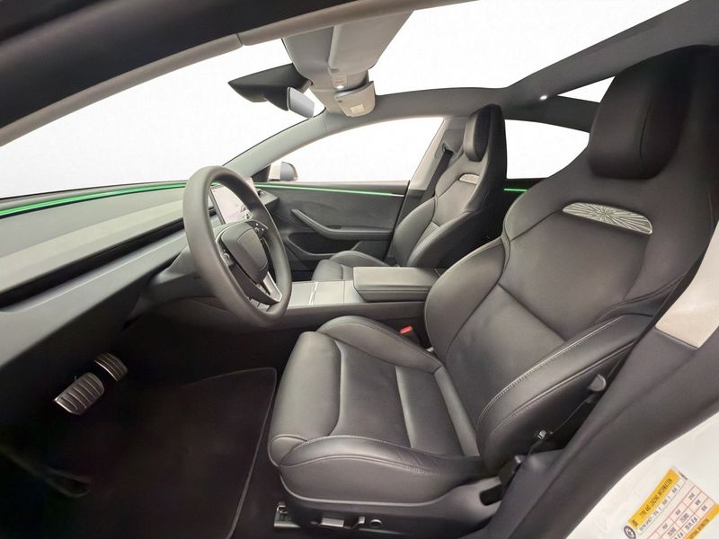 Tesla Model 3 bild 10