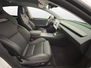 Tesla Model 3 bild 13