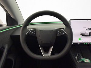 Tesla Model 3 bild 12