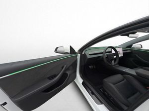 Tesla Model 3 bild 9