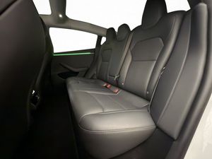 Tesla Model 3 bild 15