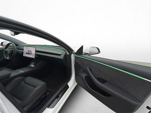 Tesla Model 3 bild 14