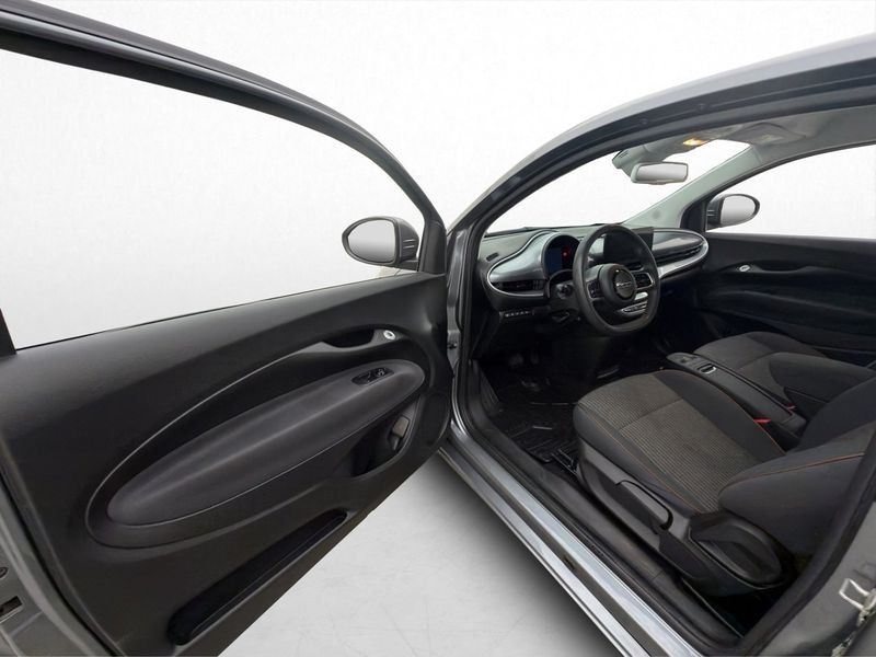 Fiat 500e bild 9