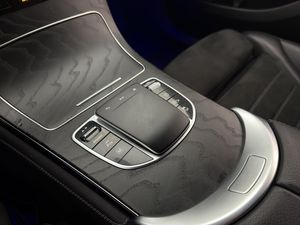 Mercedes GLC300 bild 25