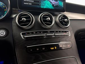 Mercedes GLC300 bild 24