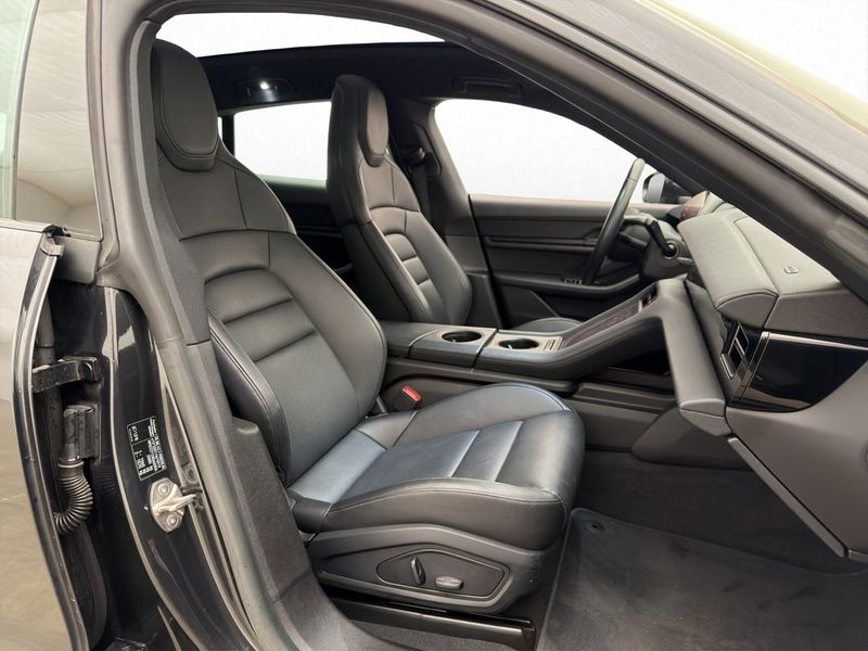 Porsche Taycan bild 13
