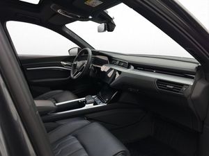 Audi Q8 bild 13