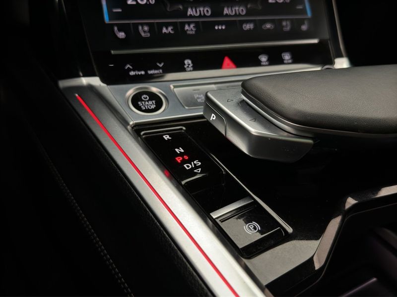 Audi Q8 bild 26