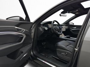 Audi Q8 bild 9