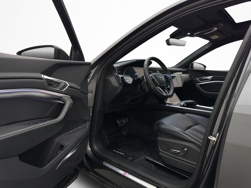 Audi Q8 bild 9