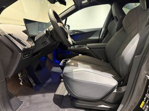 BMW iX bild 10