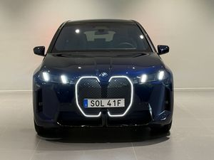 BMW iX bild 2