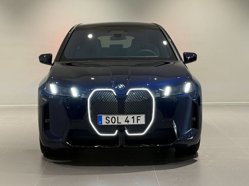 BMW iX bild 2