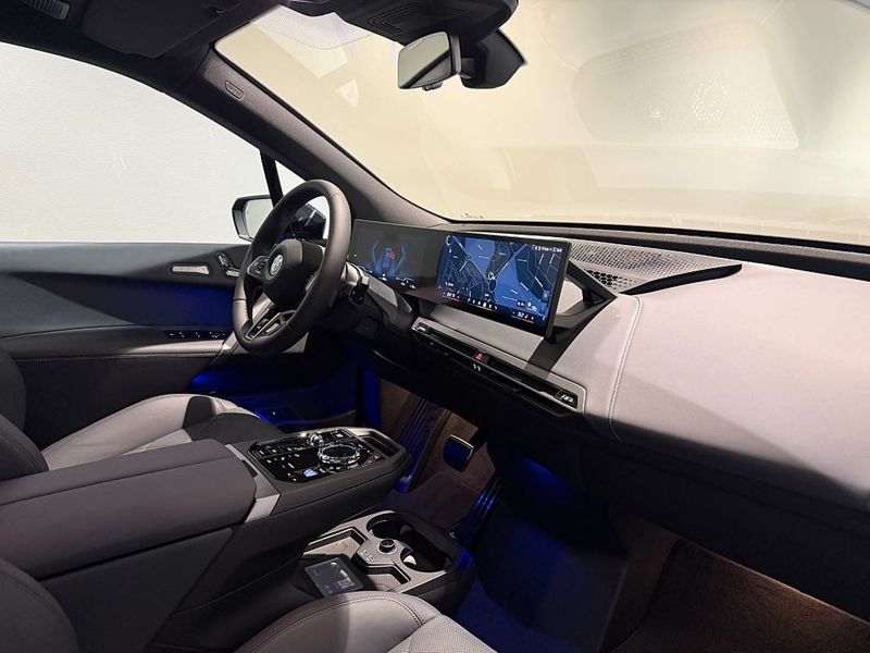 BMW iX bild 9