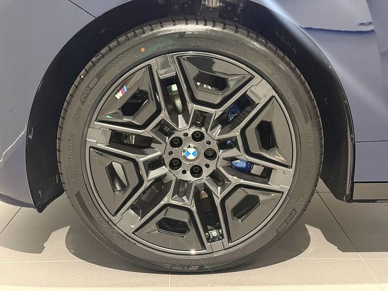 BMW iX bild 5