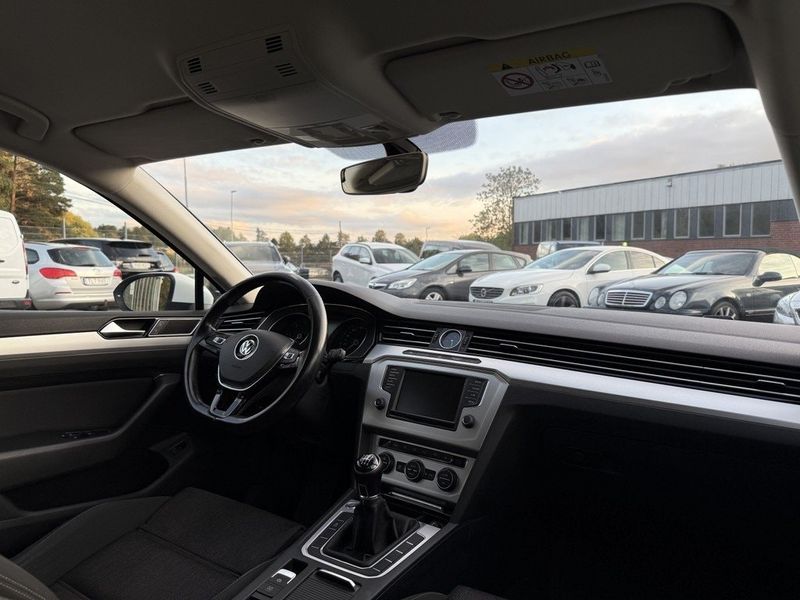 Volkswagen Passat bild 11
