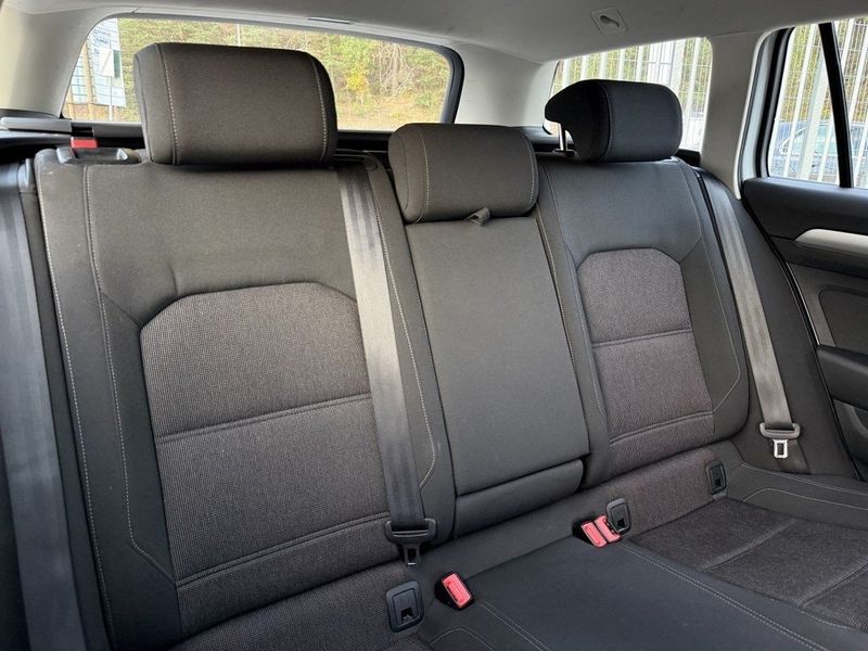Volkswagen Passat bild 17