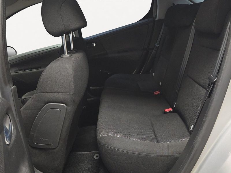 Peugeot 207 bild 14