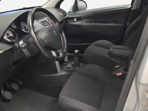 Peugeot 207 bild 10