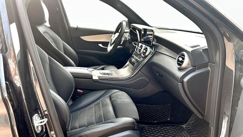 Mercedes GLC220 bild 3